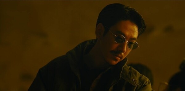 剥茧第19集剧照